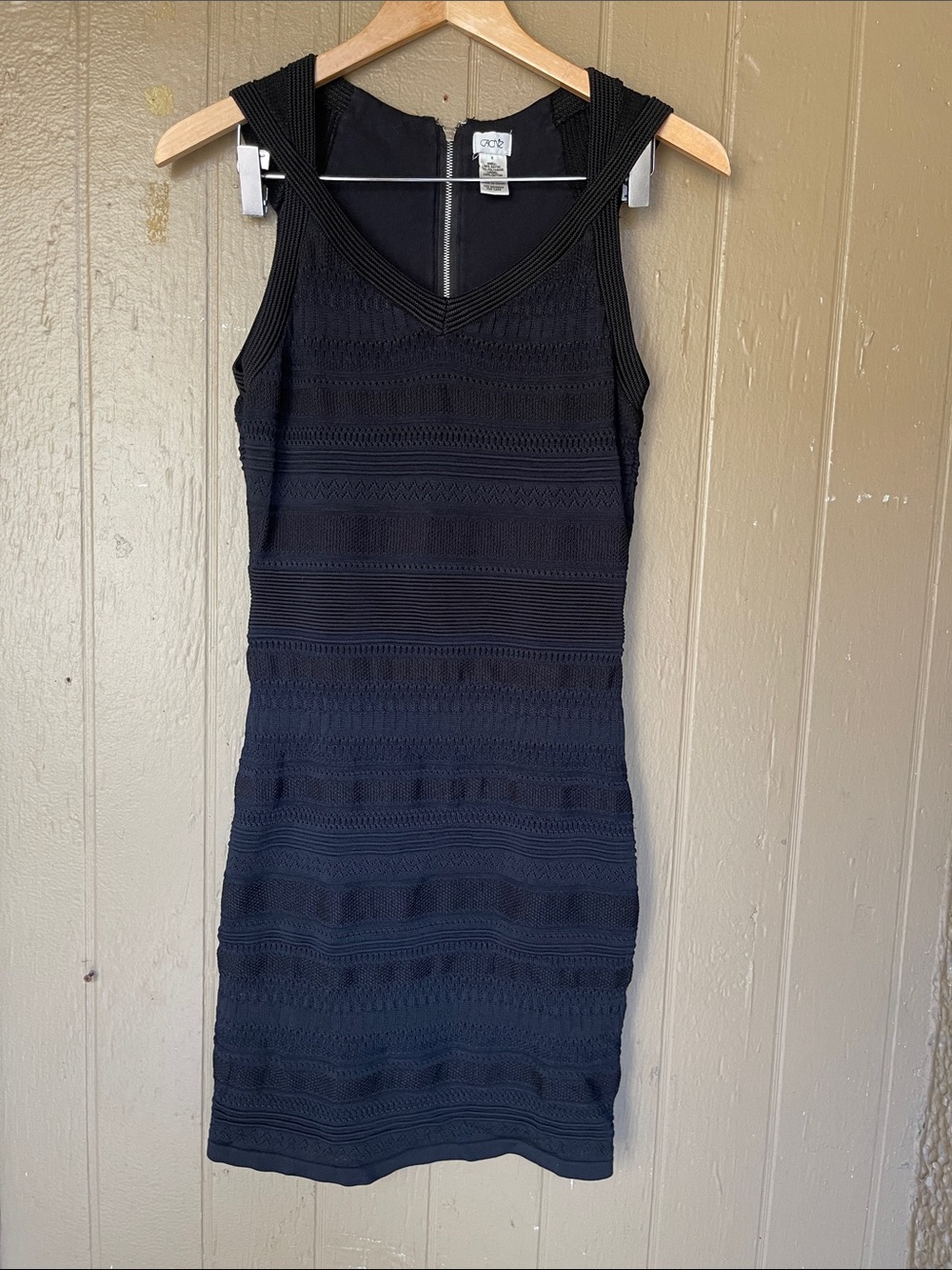 Cache Black Sleeveless V-Neck Knit Mini Dress in Black Size S